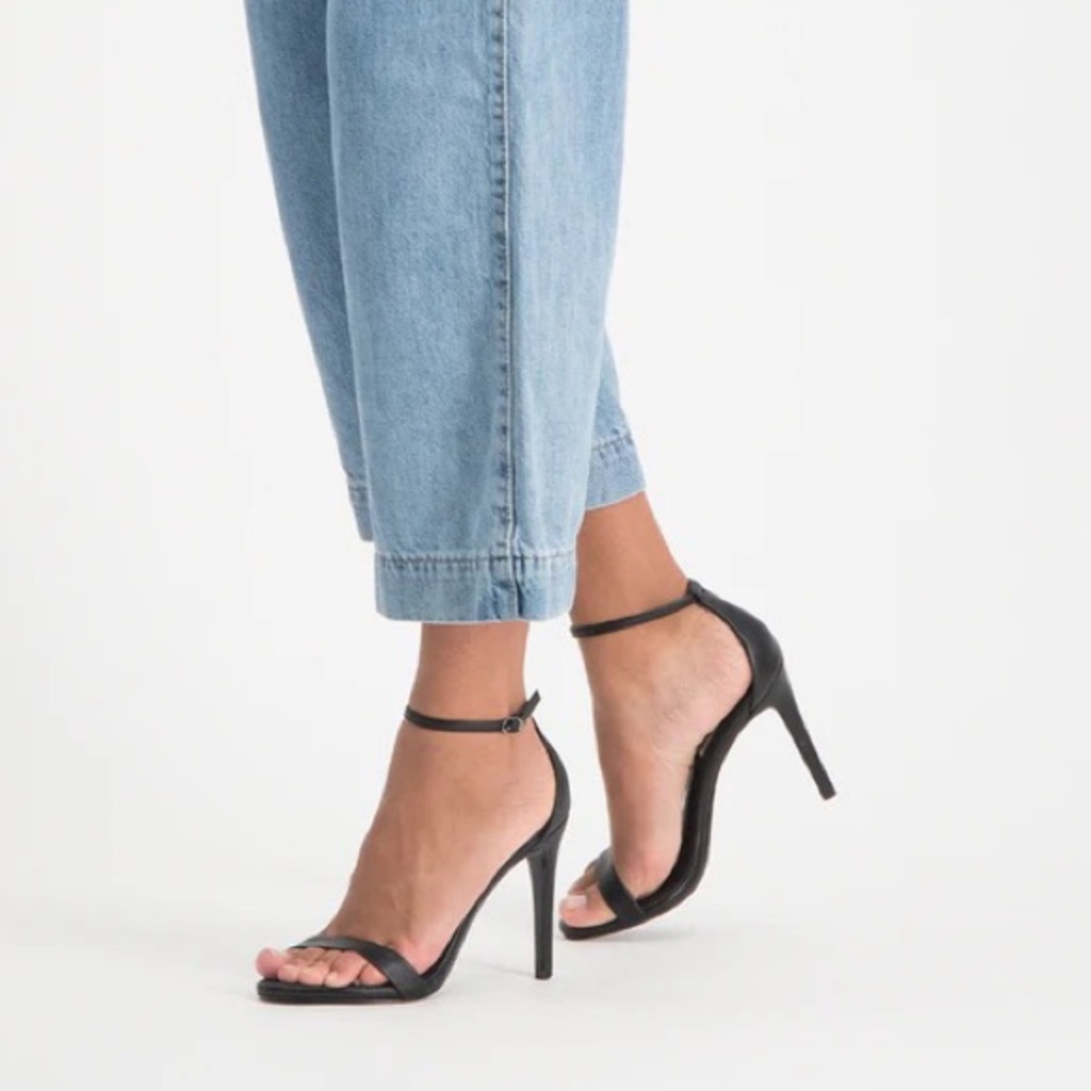 Steve Madden Stecy Sandals